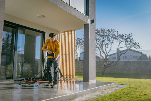 Best Driveway Pressure Washing  in Redlands, CA