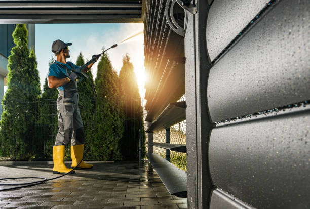 Best Animal Enclosure Cleaning  in Redlands, CA